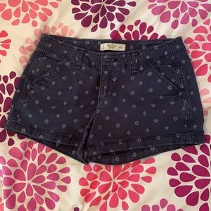 Abercrombie shorts size 00 24w